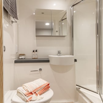 Skyline En Suite Plus - Image 3